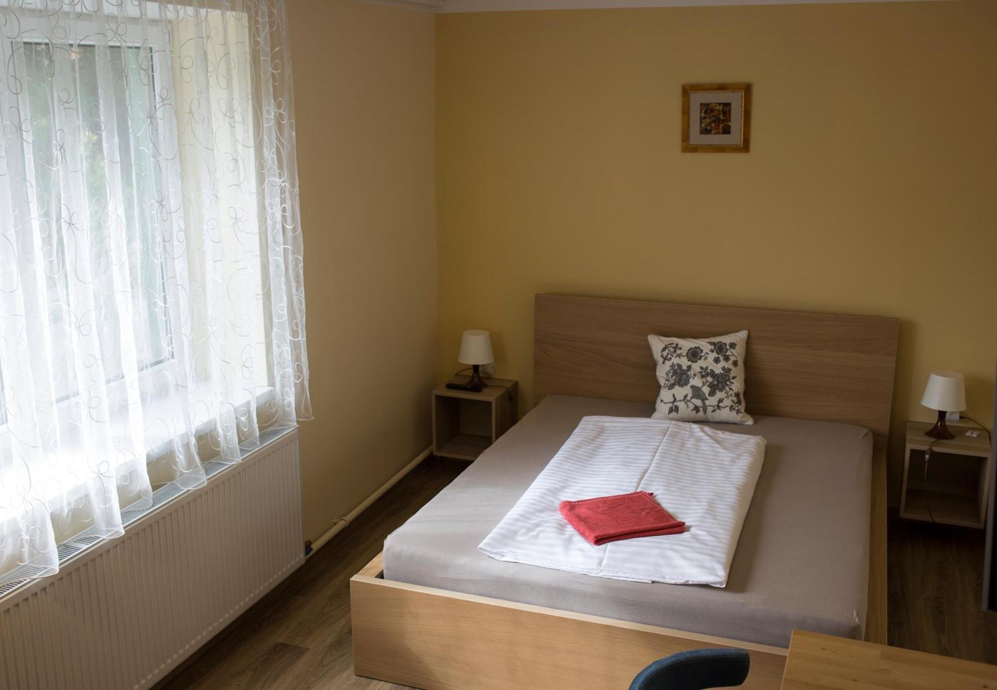 Petoefi Vendeghaz Hotel Eger Buitenkant foto