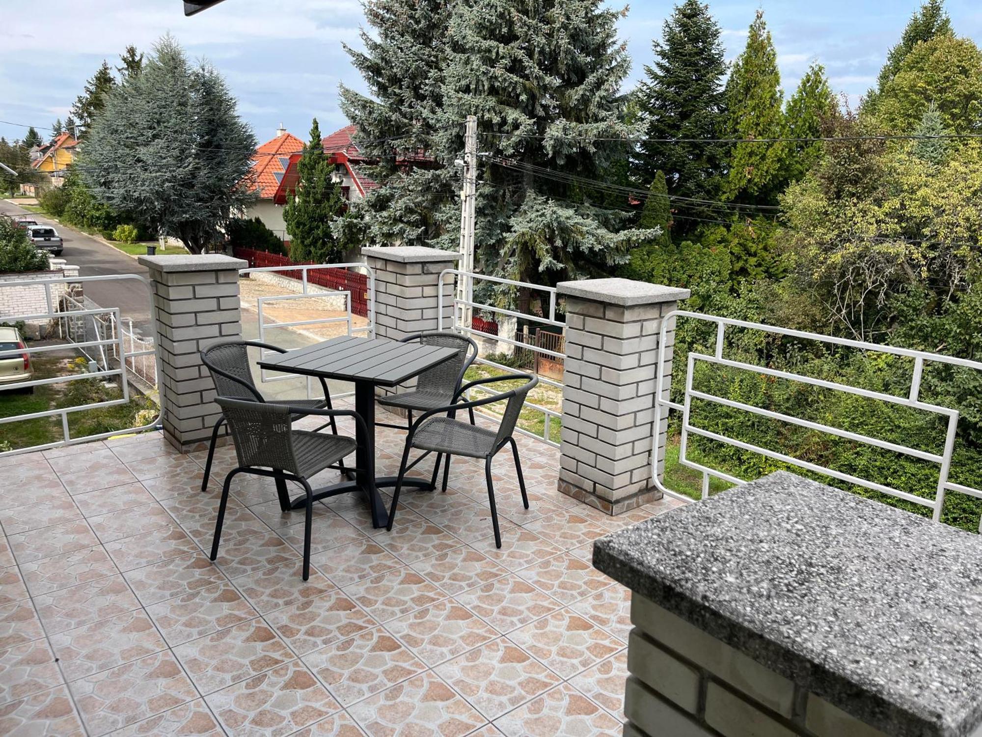 Petoefi Vendeghaz Hotel Eger Buitenkant foto
